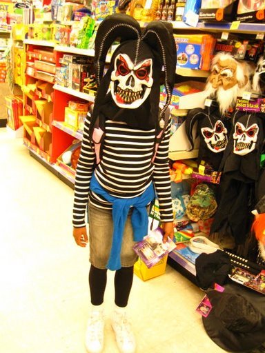 8e28b-n1122870220_30277400_6484